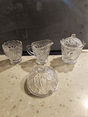 1970s Mosser Glass Childrens Tea Set Of 4, Only The Lid Of The Butter Dish
